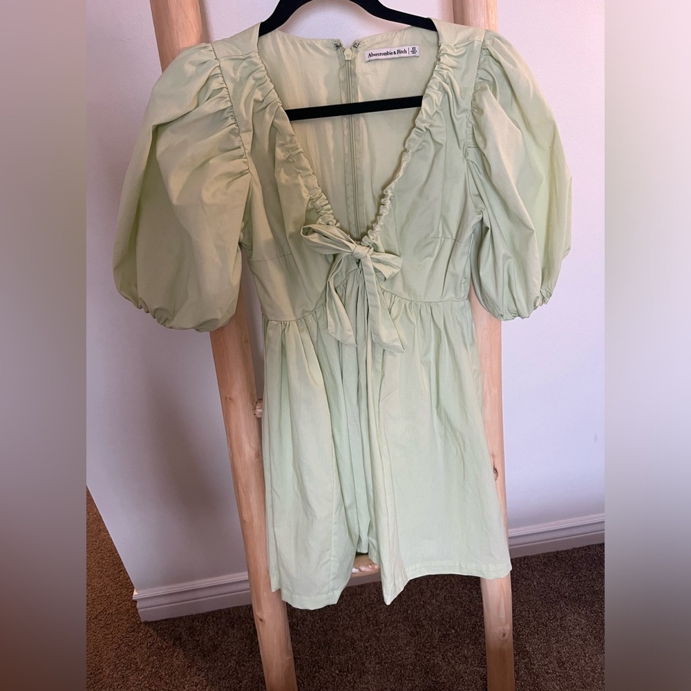 Pastel Green Puff Sleeve Dress